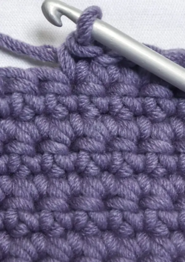 How to crochet the single crochet stitch for absolute beginner.